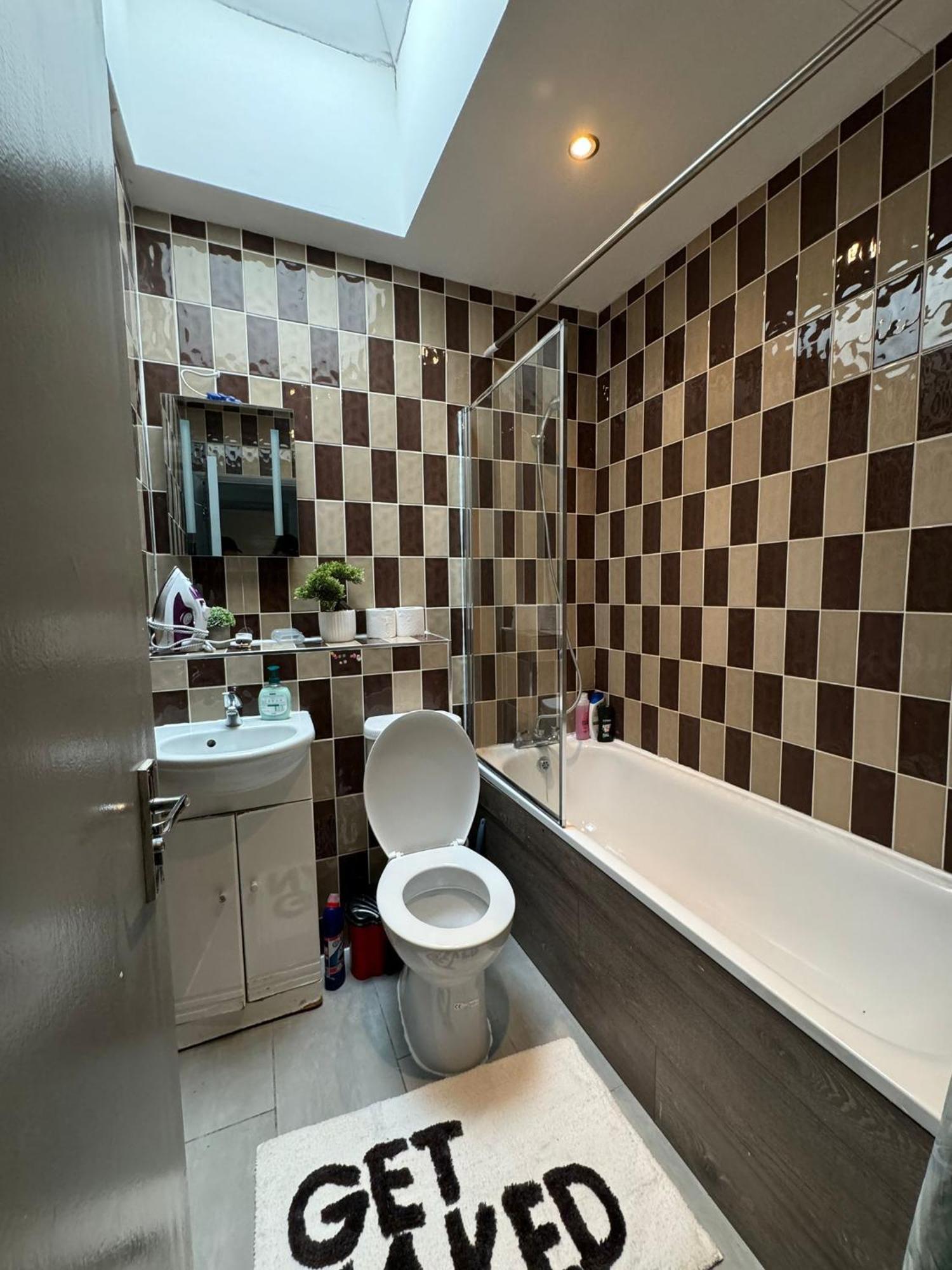2 Bedroom Flat In Euston 2 Mins Away From Station, No Lift London Eksteriør billede